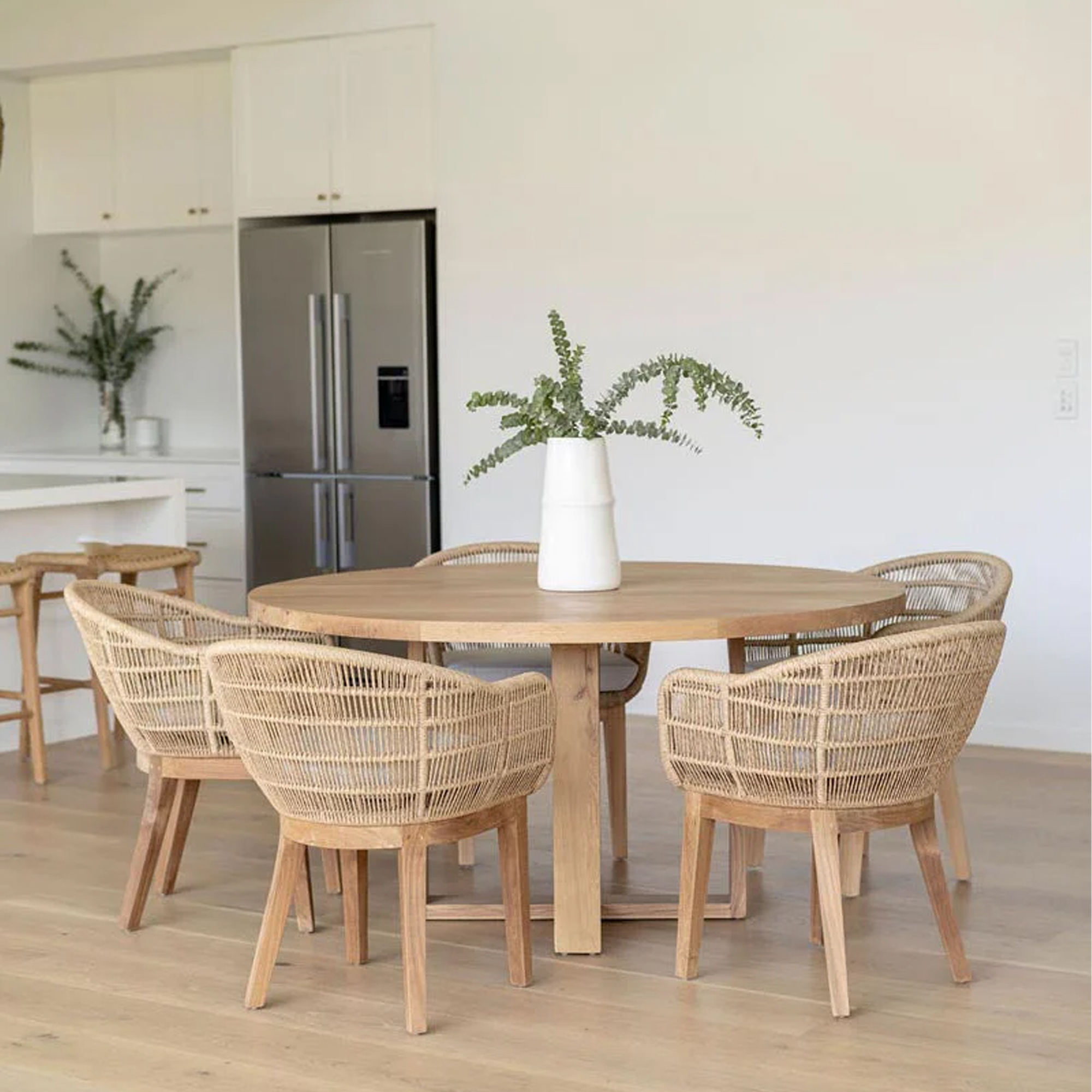 Luxury Lifestyle Furniture - # Ensembles de salle à manger